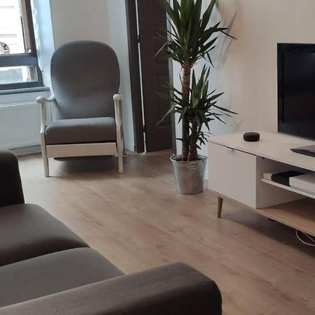 Logement 5 Personnes Proche Cv Et Parking Prive Apartman Saint-Etienne  Kültér fotó